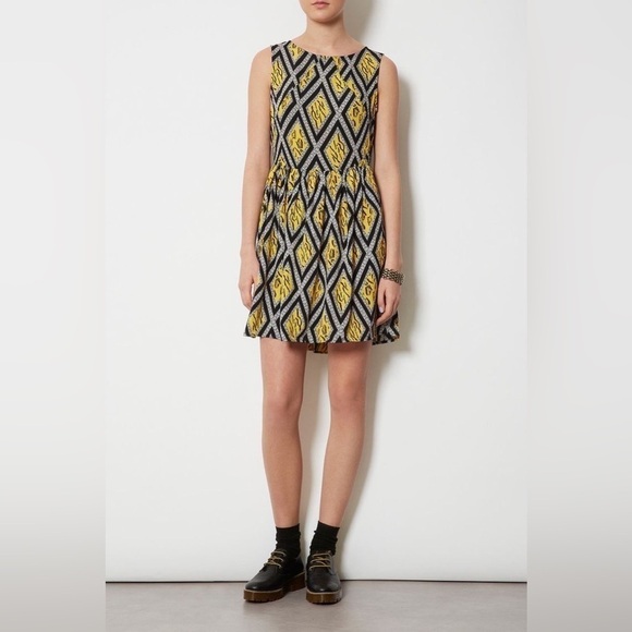 Topshop Black/Yellow Geometric Tiger Print Skater Dress Size 8 - Picture 1 of 13